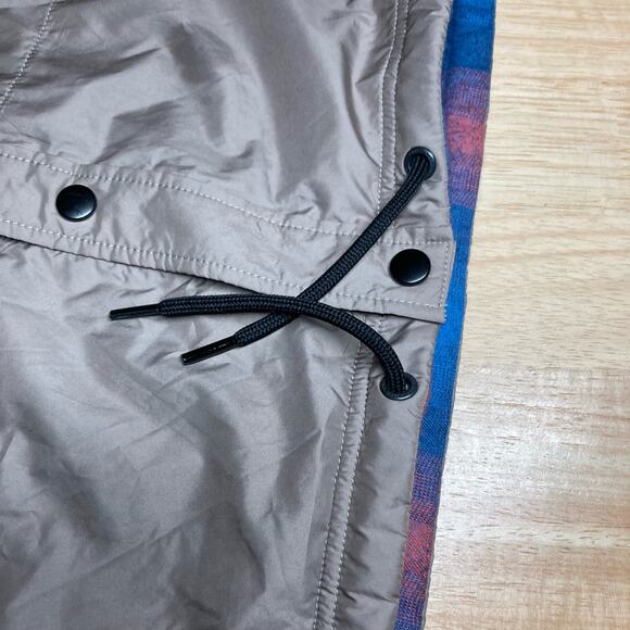 The North Face Men's MEDIUM Nylon/Flannel Lined Button Front Jacket Pre-Owned - Picture 7 of 11